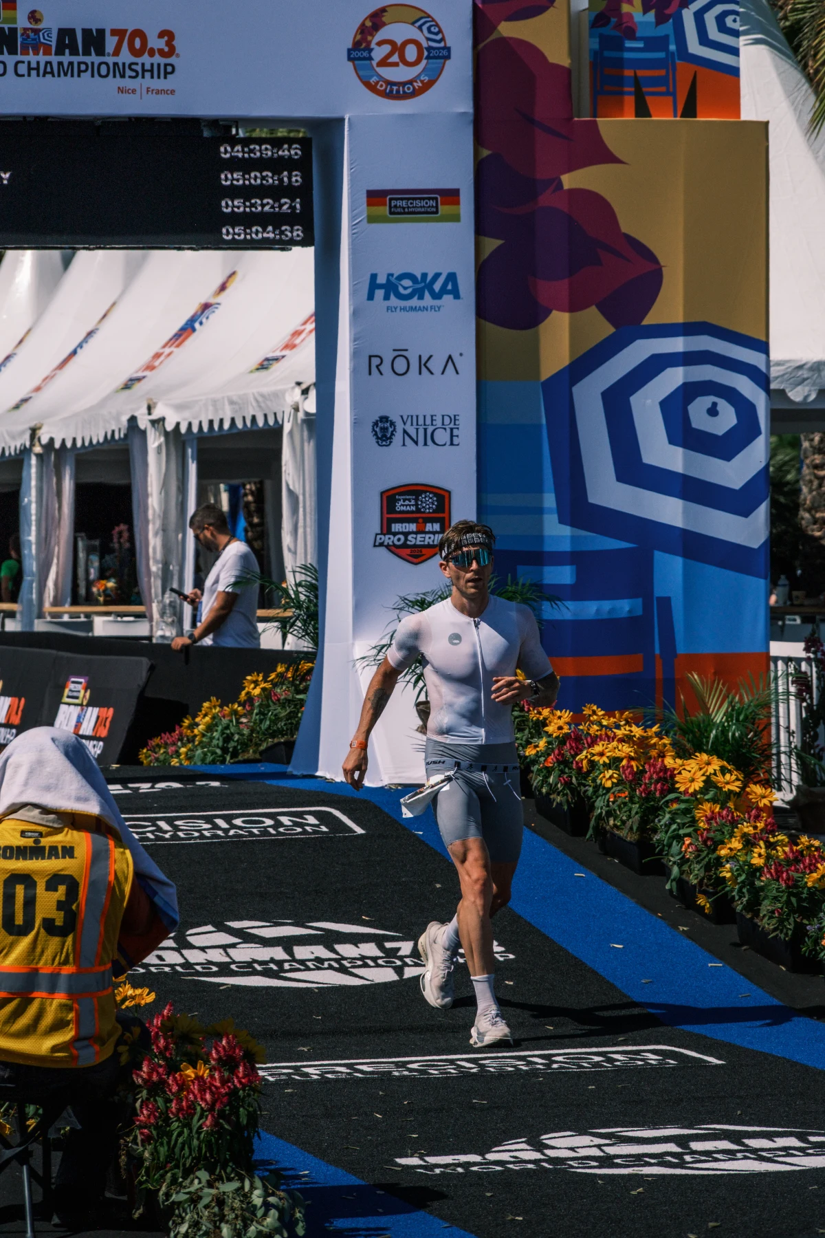 Triatleet võistluse lõpusirgel